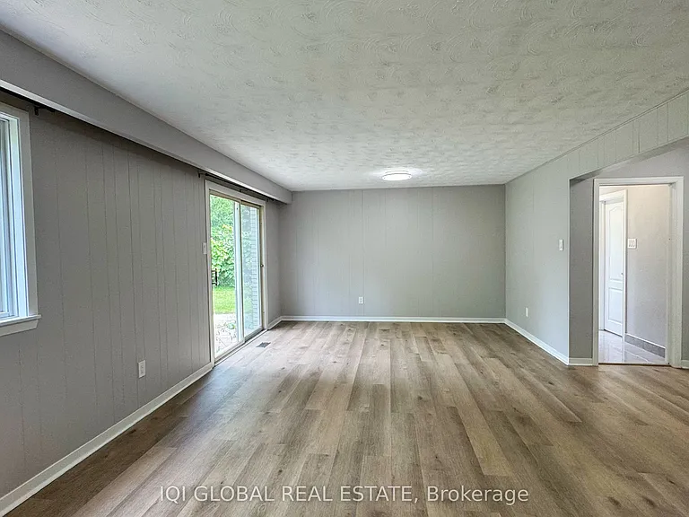 2143 Linby St #2 — Photo 4