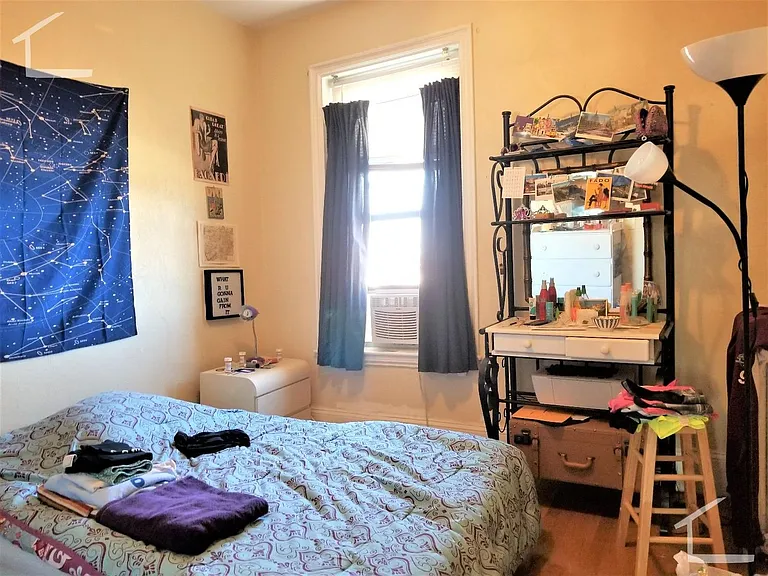 92 Hammond St #8 — Photo 7