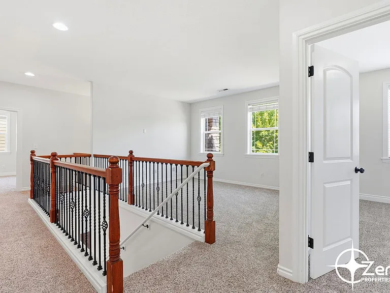 1107 NE 127th St — Photo 28