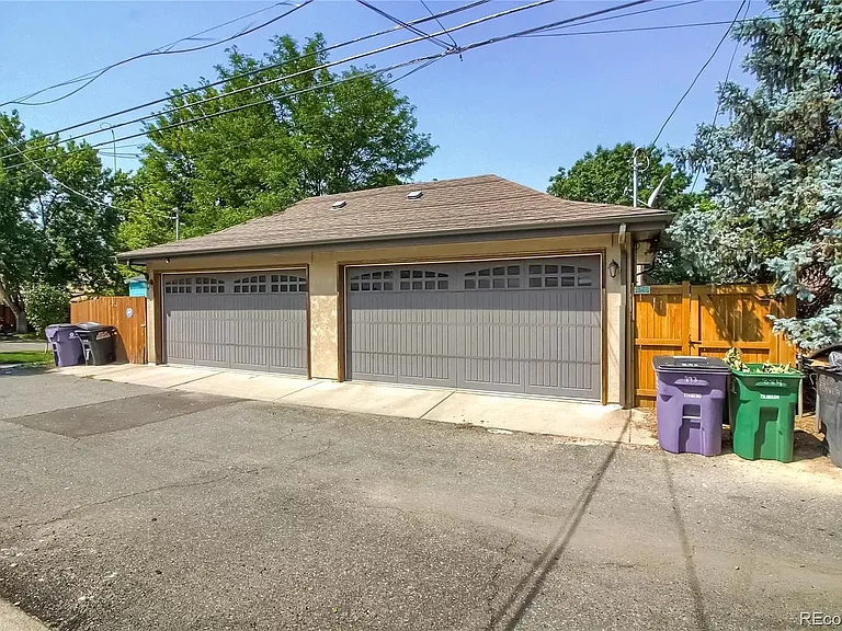 884 S Emerson St — Photo 28