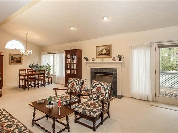 3rd image of 4216 Sabal Pointe Ct SE #6