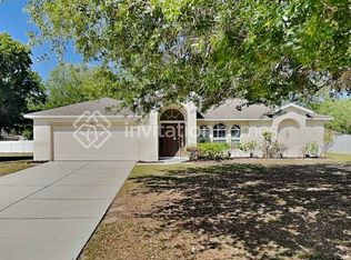 2211 Lake Pointe Cir, Leesburg, FL 34748