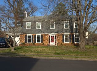 4544 Lantern Pl, Alexandria, VA 22306