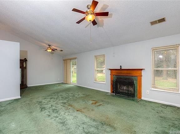 4th image of 7643 Woodknoll Dr #38