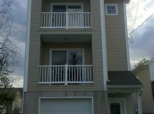 45 5th St, Highlands, NJ 07732