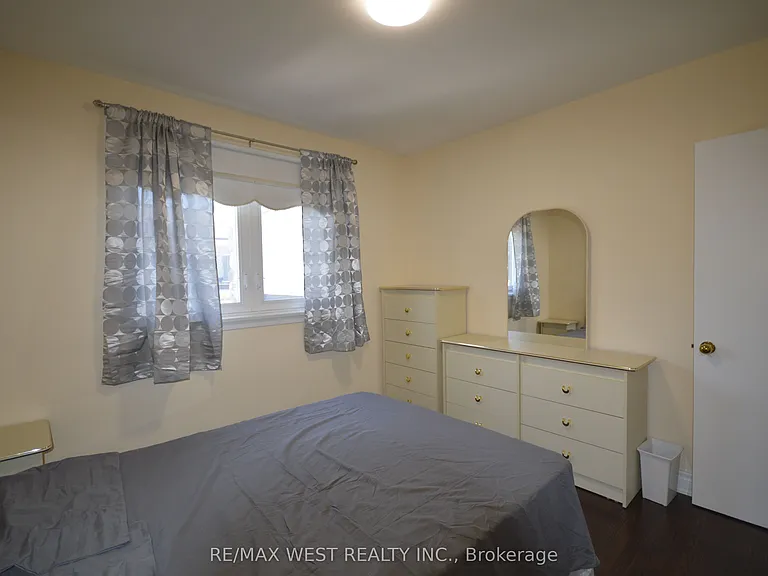 84 Kearney Dr — Photo 16