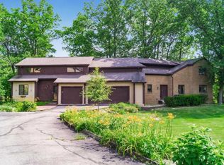 8749 Craigston Ct, Dublin, OH 43017