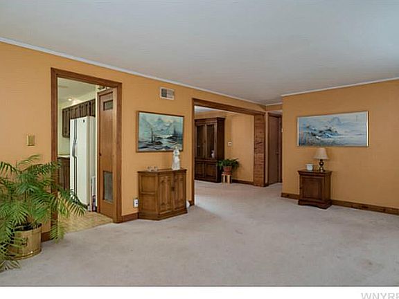 3rd image of 57 Kelvin Dr