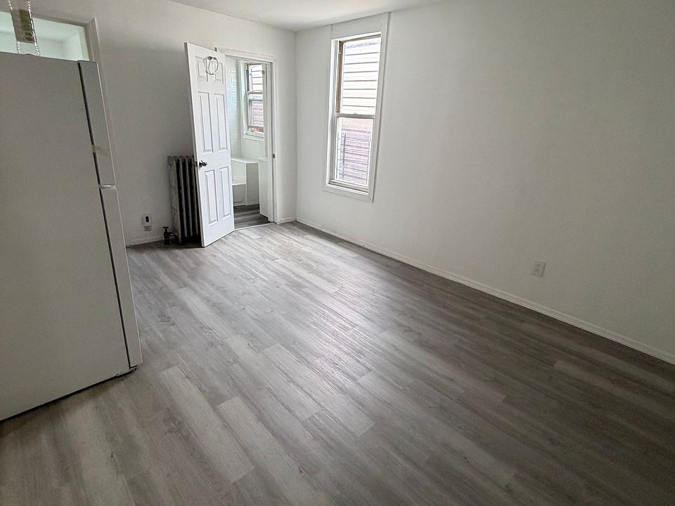 1st image of 813 Freeman St Floor 3