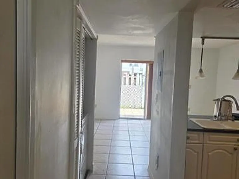 9187 Fontainebleau Blvd #Townhouse 419 — Photo 5