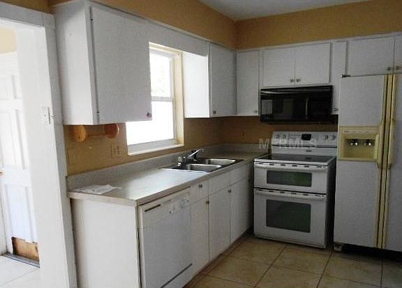 4th image of 148 Alpine Cir