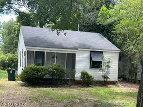 325 W Adams Ave, Greenwood, MS 38930
