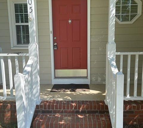 2nd image of 505 Fieldstone Ct
