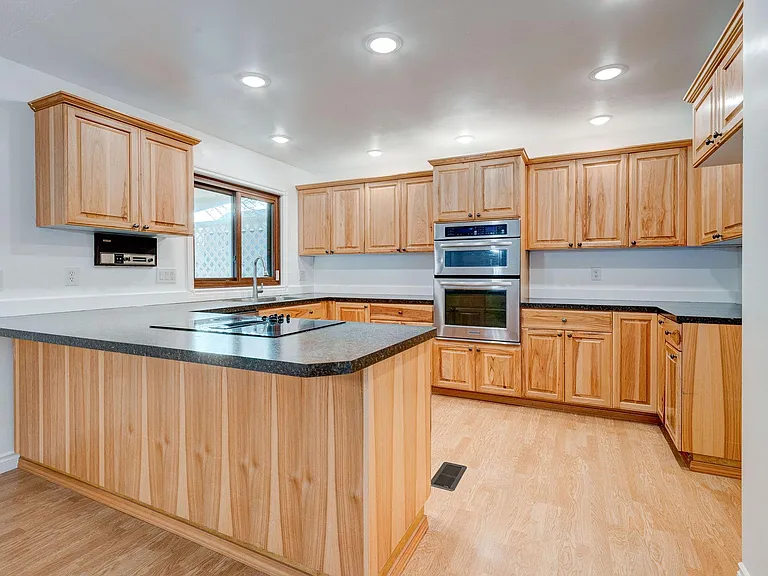 508 E Mission Dr — Photo 16