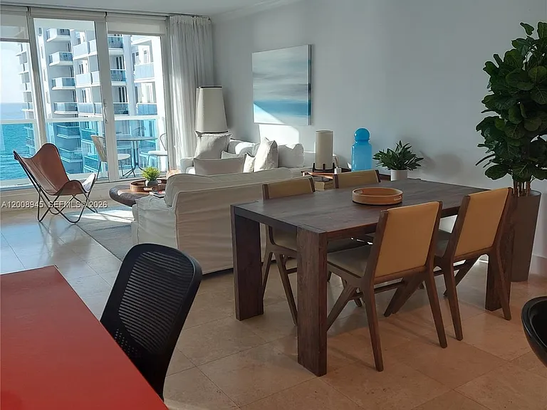2301 Collins Ave #1125 — Photo 7