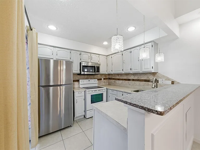 12503 Newbrook Dr — Photo 7