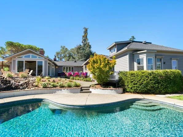 112 Ravenswood Court, Petaluma, CA 94952