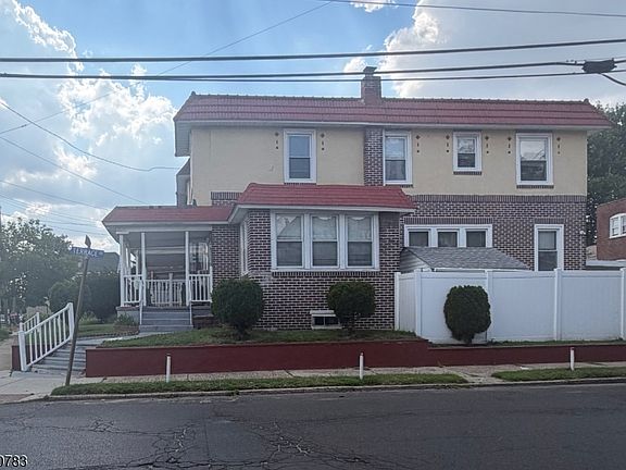 2nd image of 3627 Fremont Ave