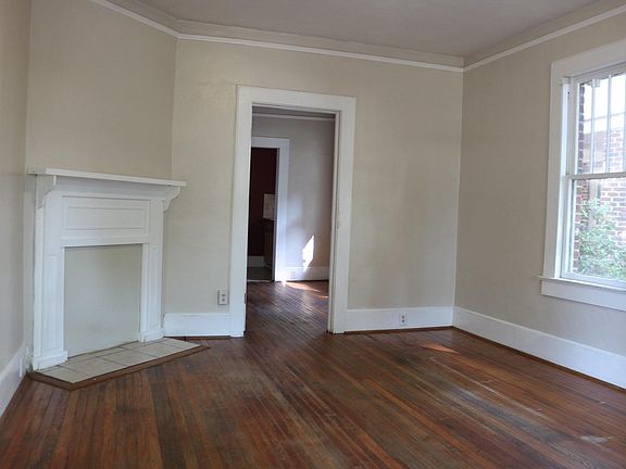 3rd image of 1117 Florence St