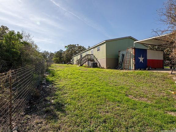 3rd image of 115 COUNTY ROAD 3826