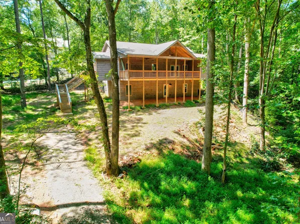 2124 Villa Dr, Ellijay, GA 30540