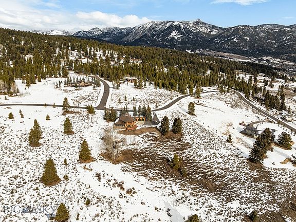 4th image of 707 Crown Butte Rd