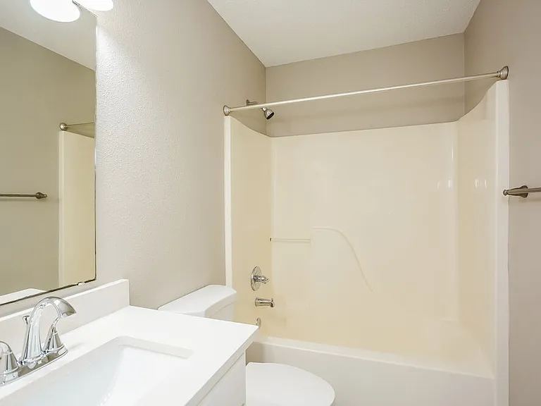279 Brookview Dr — Photo 15