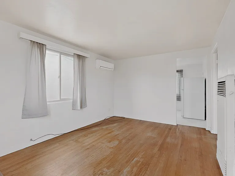 4404 Lomas Blvd NE #1 — Photo 11