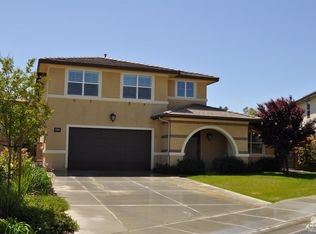 25325 High Noon Ct, Menifee, CA 92584