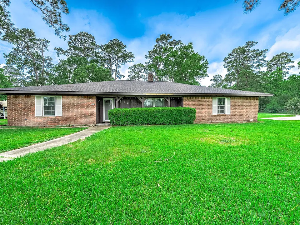 5813 Russell Ln