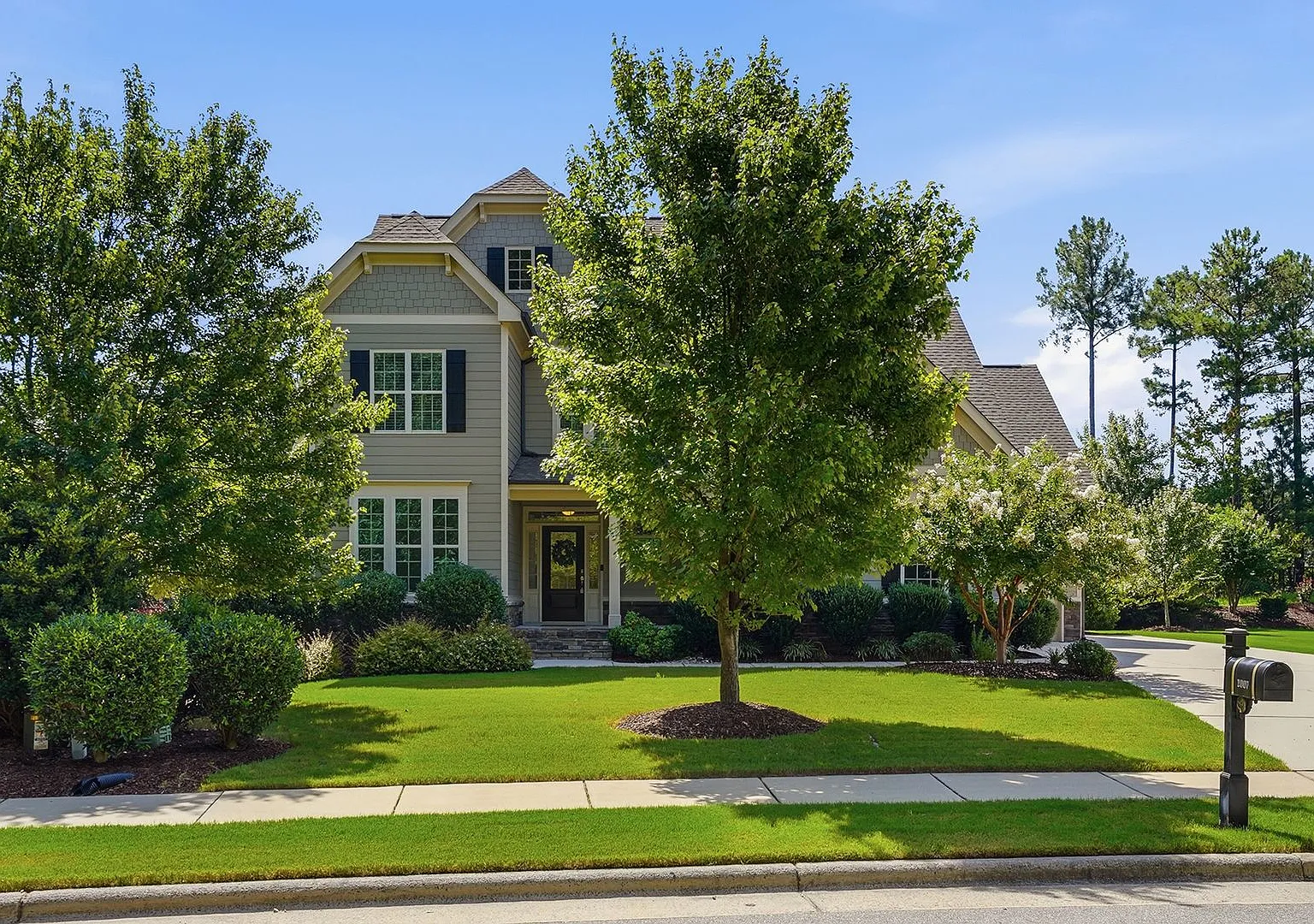 Available Now! Stunning Home In Beautiful Cary, North Carolina — Photo 2