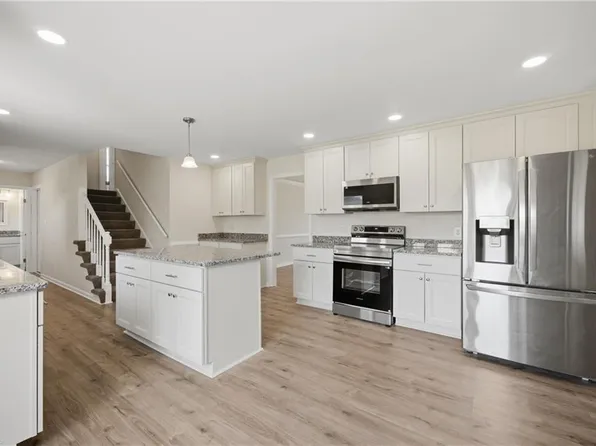 4805 Halifax Dr, Virginia Beach, VA 23456