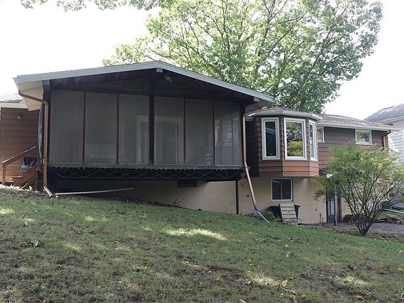 5th image of 124 Huntshill Rd