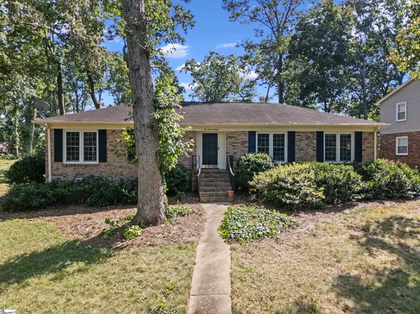 108 Longstreet Dr, Greer, SC 29650