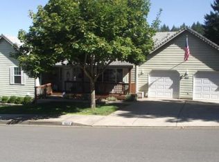 1003 S 69th St, Springfield, OR 97478