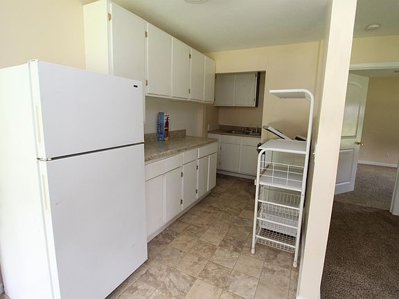 2nd image of 91 E Fork Dr APT 4