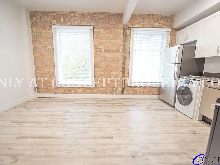First Avenue Flats — Photo 76