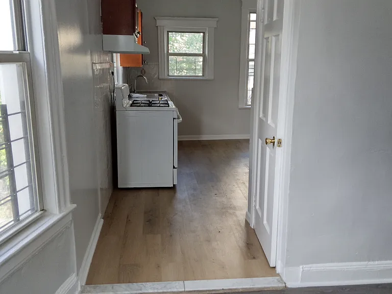 42 Groshon Ave #2N — Photo 2
