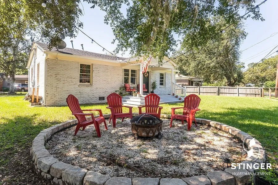 3 Bedroom / 2 Bath For Rent in Polk Village — Photo 2