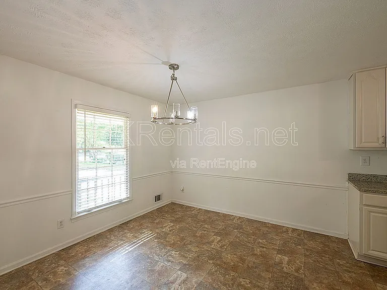 120 Burnett Way — Photo 8