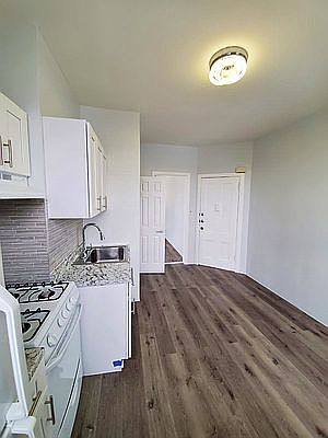 2nd image of 27-17 38th Ave #2LL