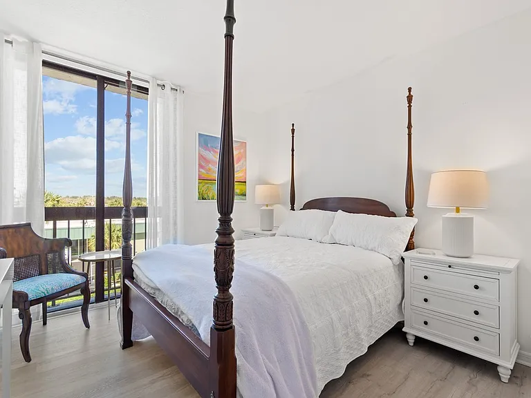 4141 Ocean Dr #401 — Photo 19
