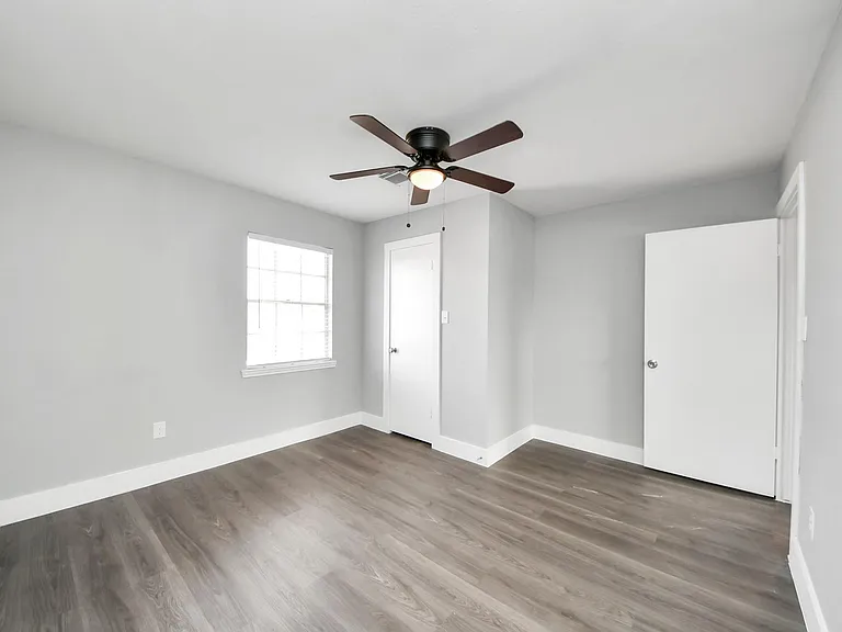 15423 Ridingwood Dr — Photo 15