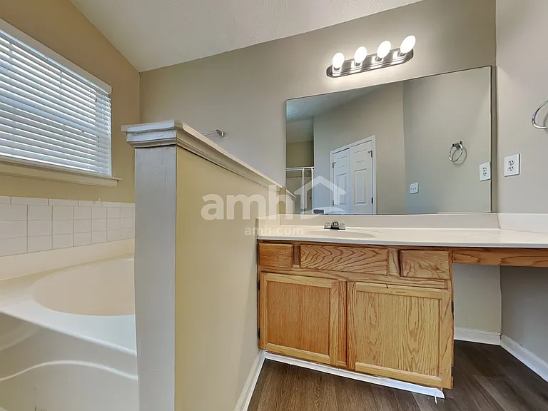 5410 Lakebrooke Run — Photo 13