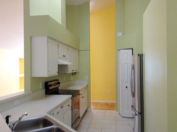 3rd image of 2838 SW 98th Dr