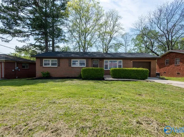 4800 Lumary Dr NW, Huntsville, AL 35810