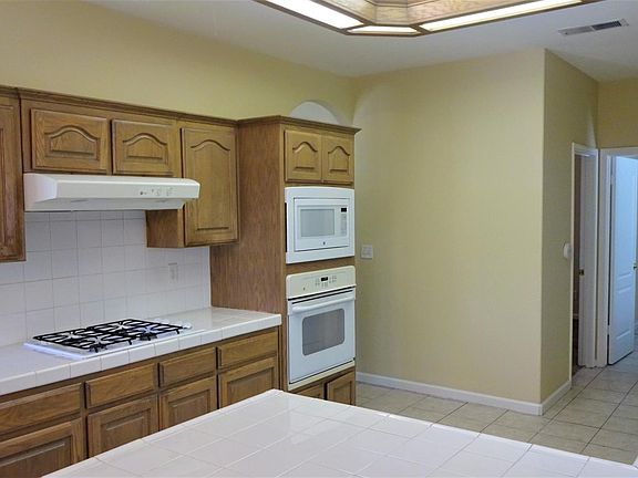 5th image of 2788 E Christopher Dr