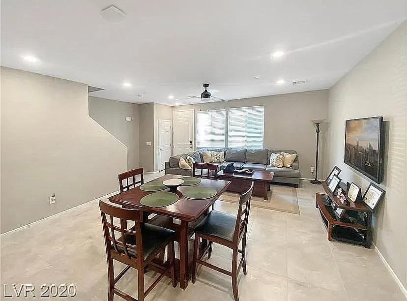 3 bed, 2.5 bath, 1543 sqft, $2,275 — Photo 3