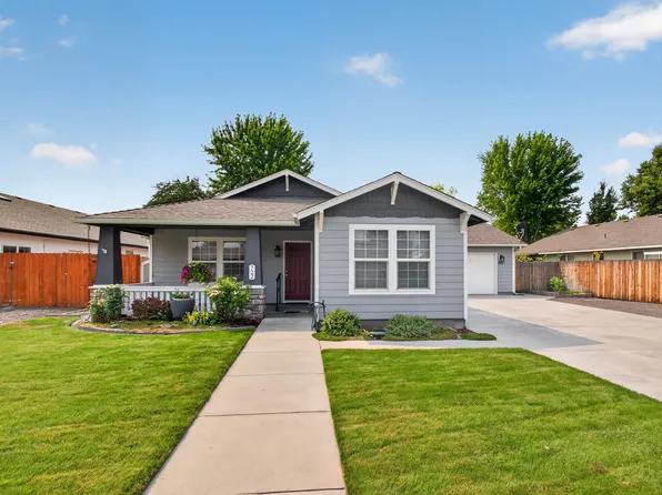722 NE Stone Ridge Loop, Prineville, OR 97754