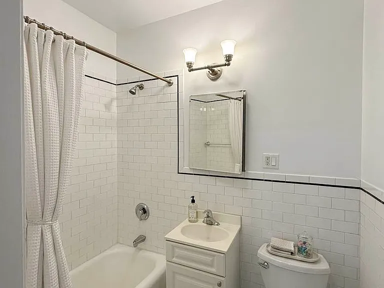 117 E 89th St #4C — Photo 4
